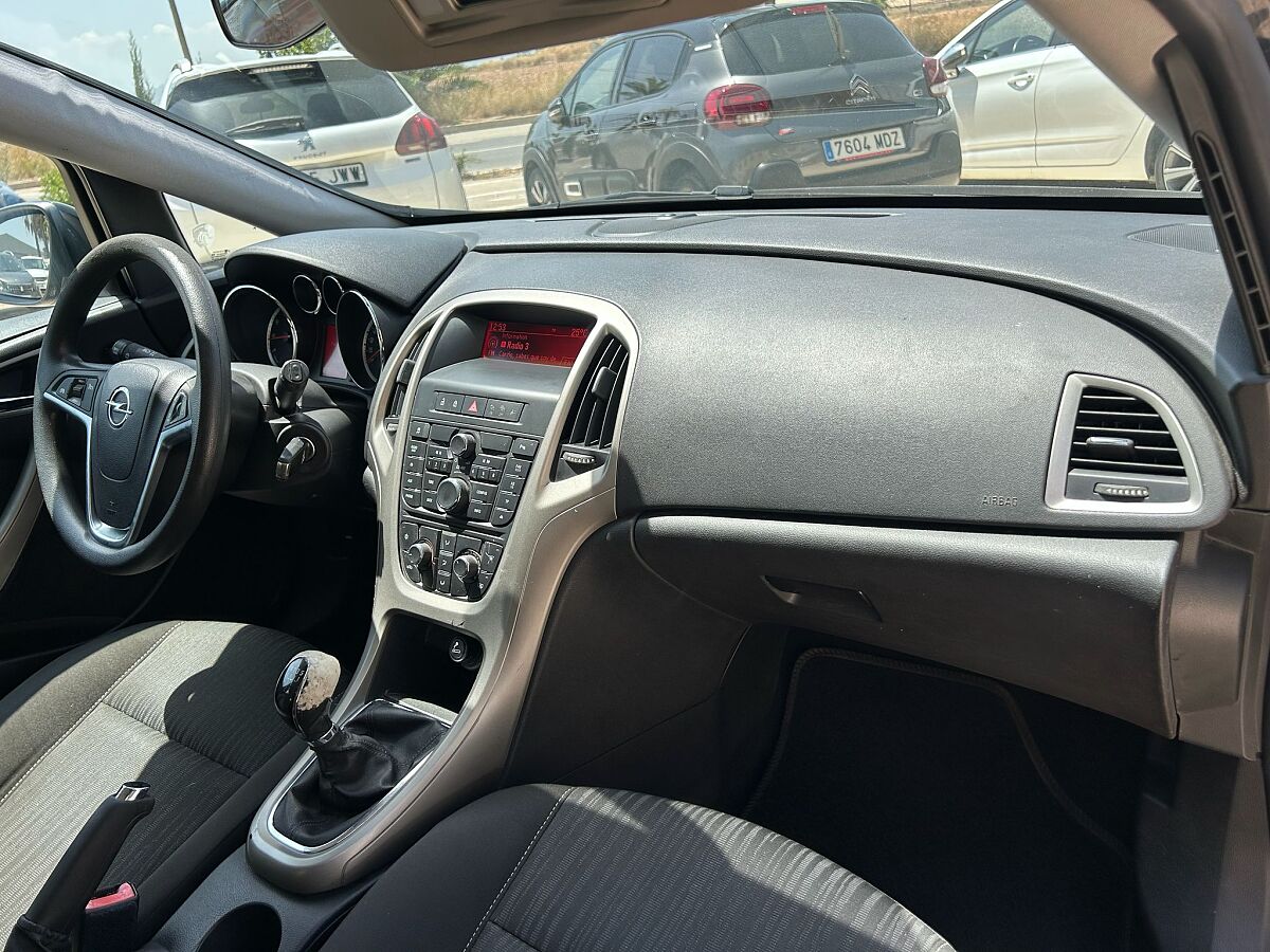 OPEL ASTRA SELECTIVE 1.6 SPANISH LHD IN SPAIN ONLY 81000 MILES SUPER 2012